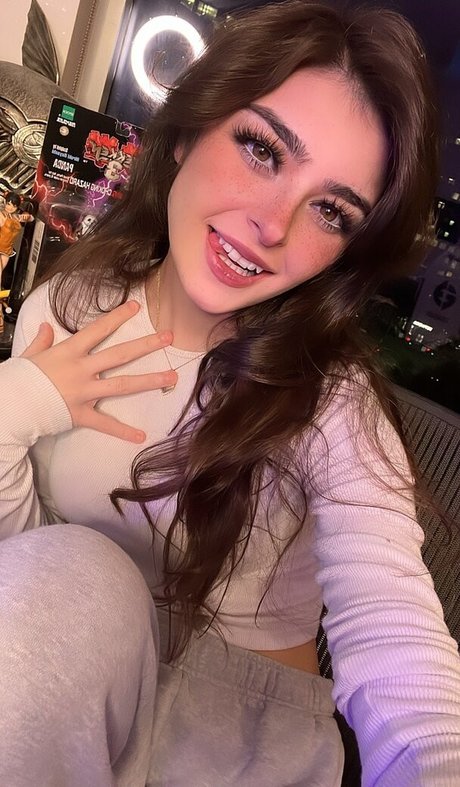 Aruuu Quick model image