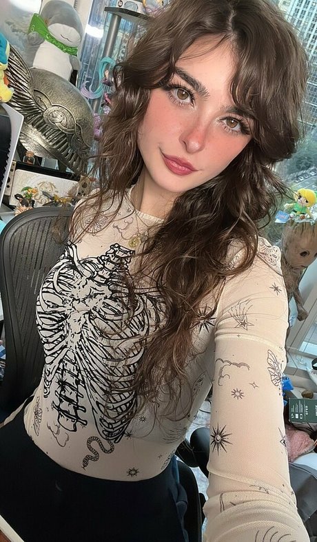 Aruuu hot pornstar photos