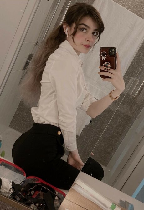 busty ebony onlyfans beautiful nude img