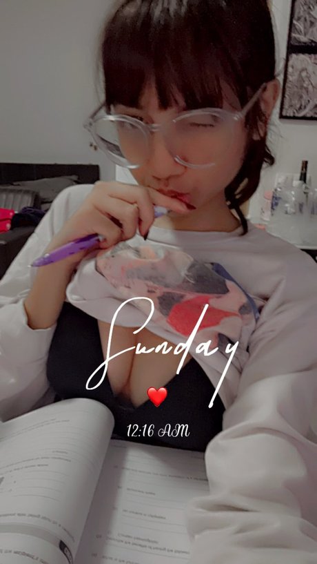 Harlinder Draculin hot model galleries