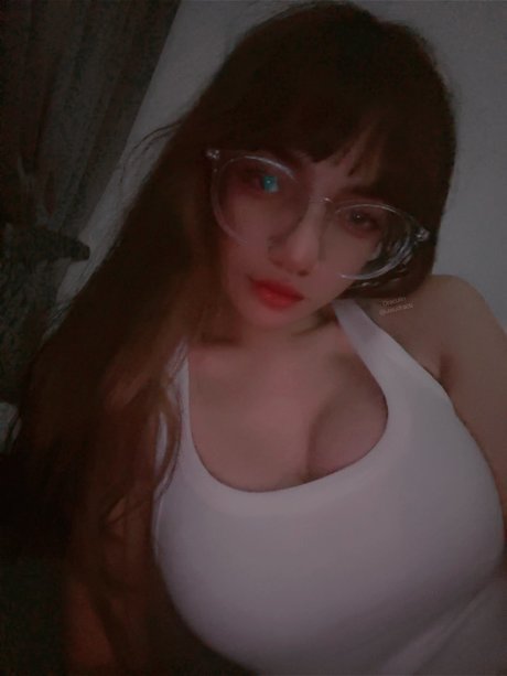 Harlinder Draculin naked pornstar image