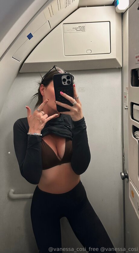 Vanessa Cosi Free erotic pornstar picture
