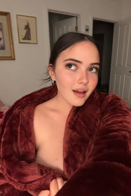 Violet Harmon exclusive model photos