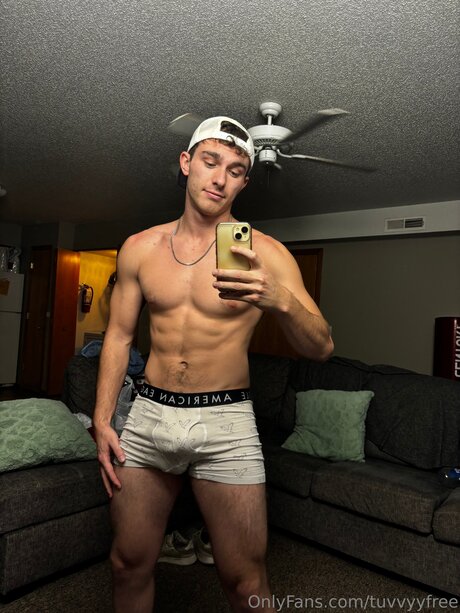 Tuvvyyfree pornstar free gallery