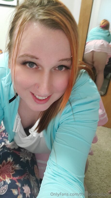 Theragebadger free actress photos