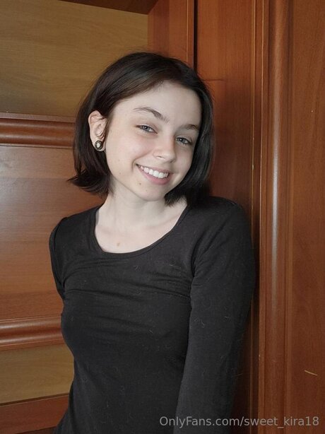 Sweet Kira18 model exclusive galleries