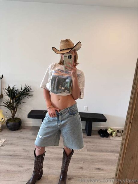 Tayylavie pornstar nice archive