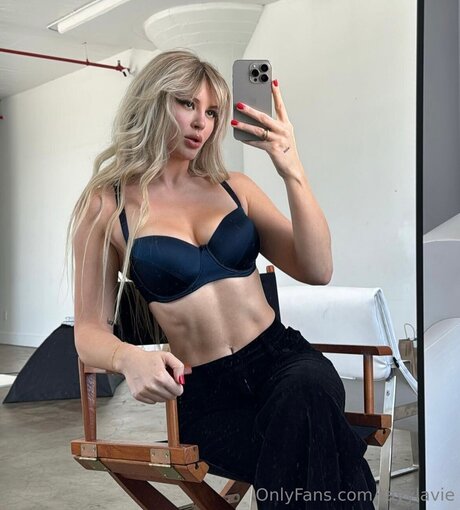 Tayylavie erotic pornstar picture