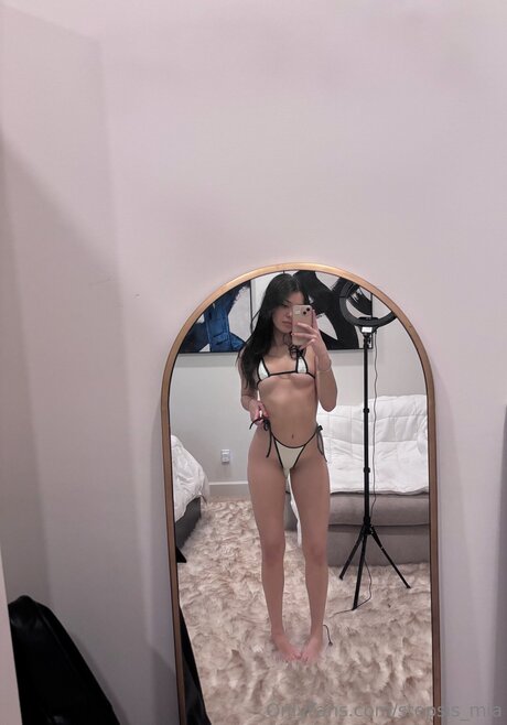 Stepsis Mia beautiful model pictures