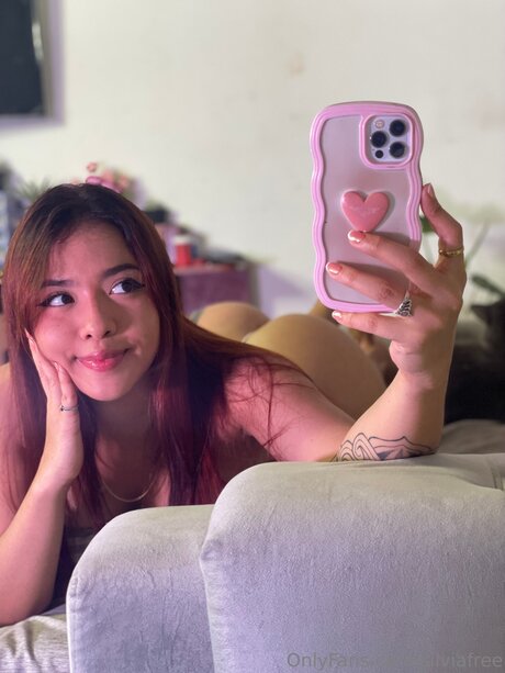 Silviafree star erotic pic