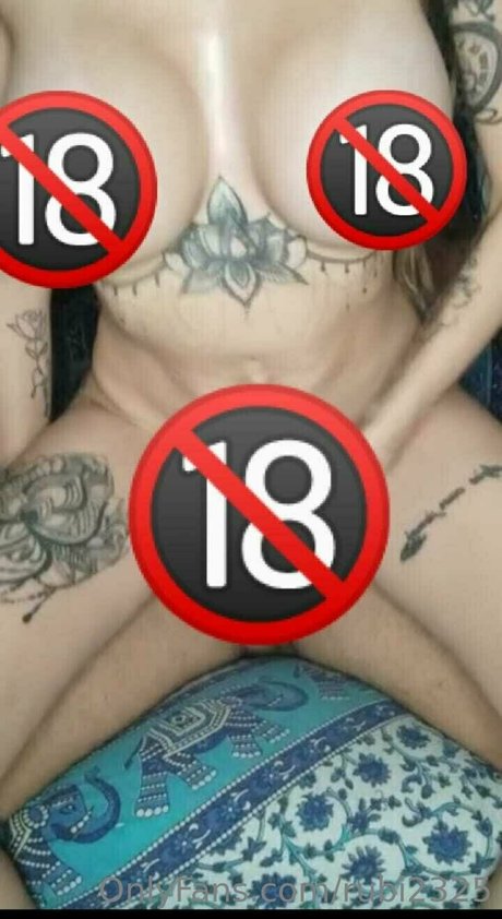 Rubi2325 model erotic galleries