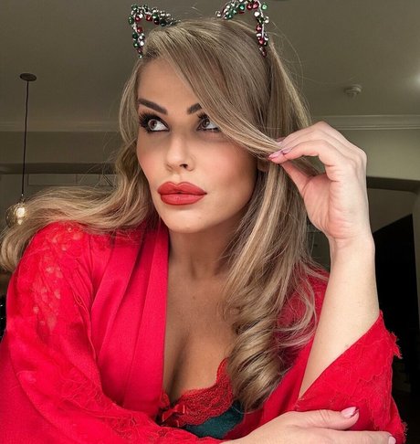 Natalya Neidhart model erotic photo