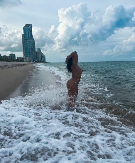 Thebunnyracks high quality star image