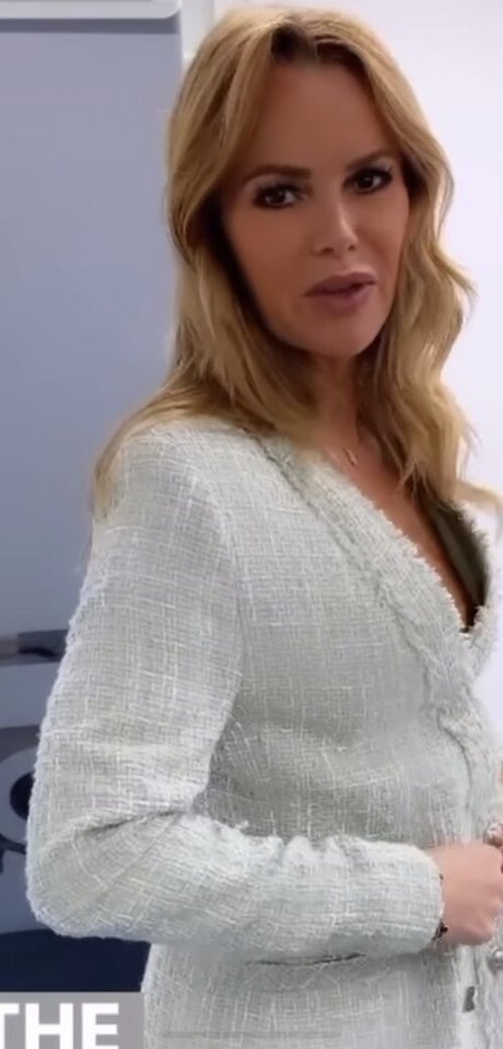 Amanda Holden star nice photo