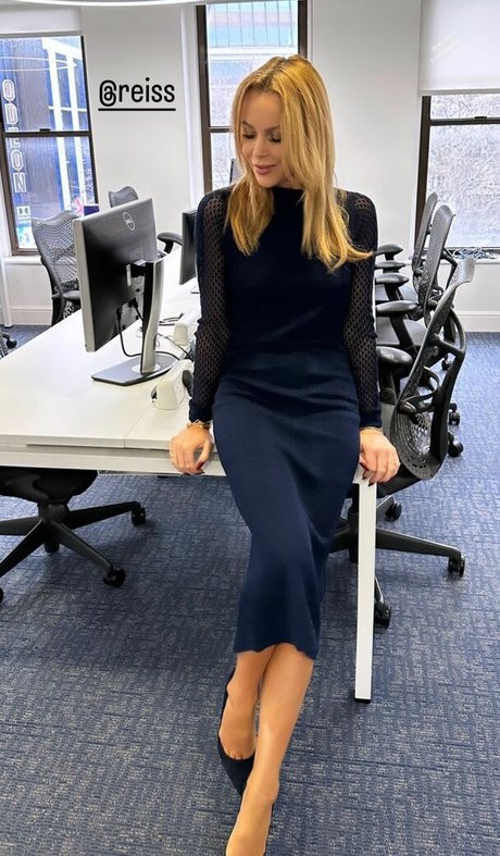 Amanda Holden hd star images