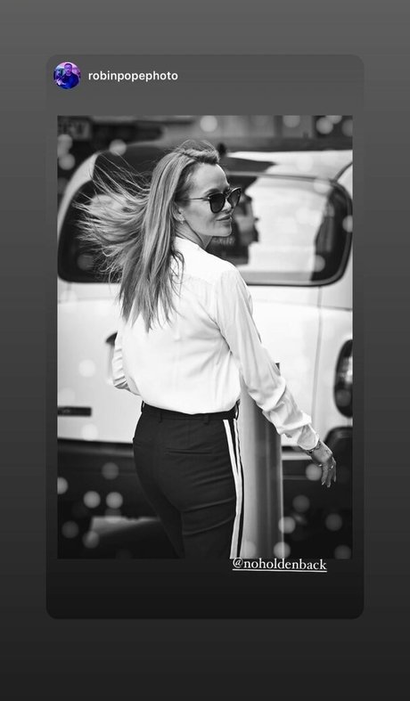 Amanda Holden beautiful actress pics