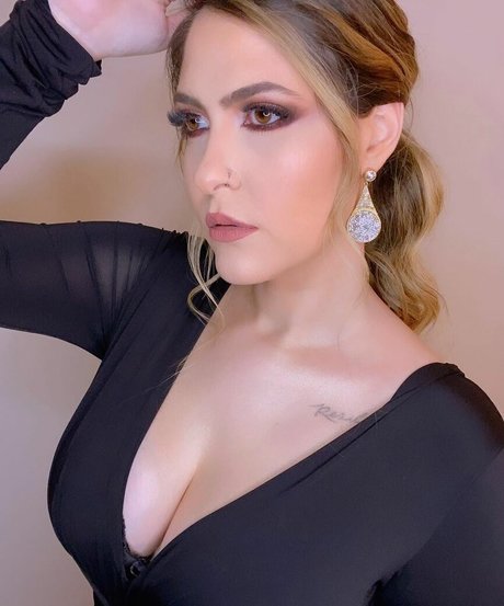 Nahzinhaa top model archive