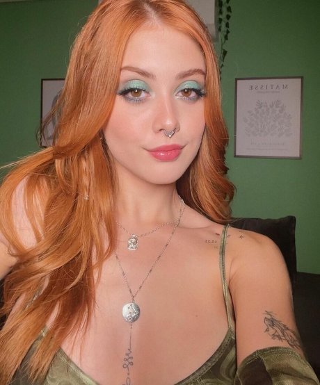 Ananda Morais star art gallery