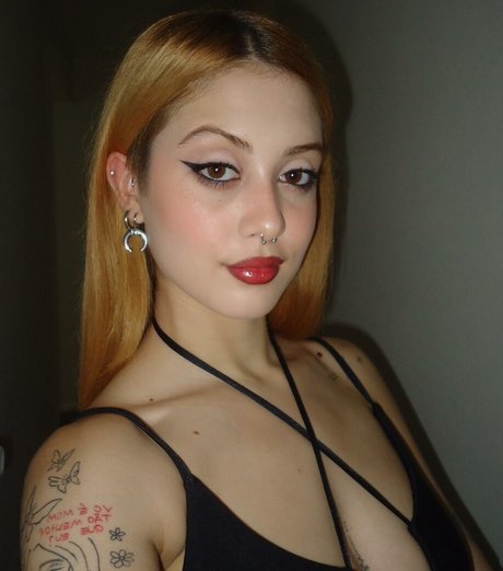 Ananda Morais Quick model image