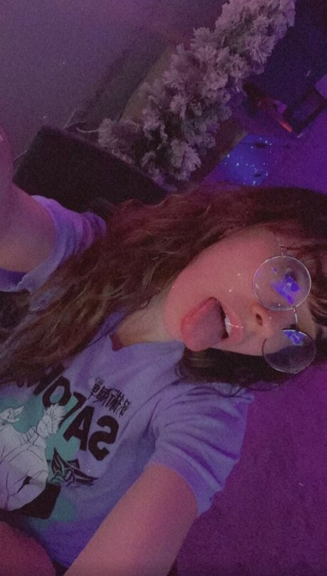 Catlyn Crespo star erotic picture