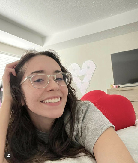 Catlyn Crespo pornstar sex photo