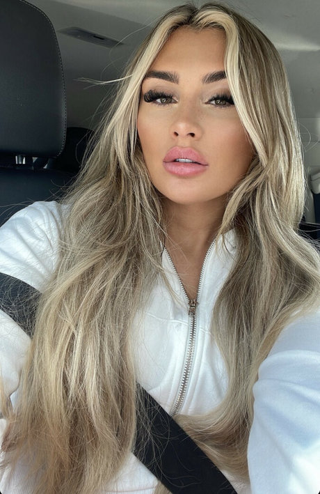 Tiffany Stratton star exclusive photo