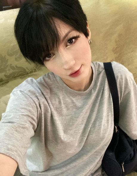 Akemy Sama erotic pornstar img