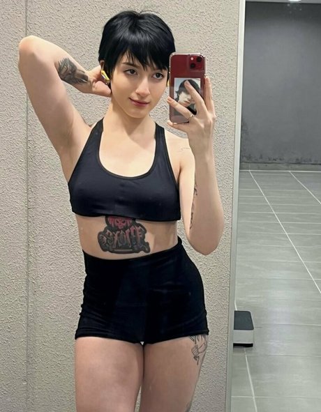 Akemy Sama model xxx images