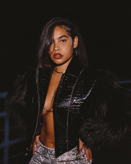 Malaika Terry pornstar sex galleries