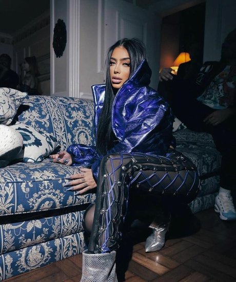 MC Mirella star high quality images