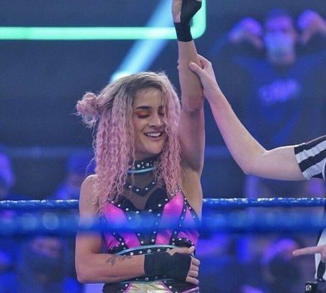 Dakota Kai model beautiful pics