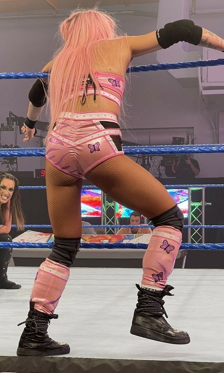 Dakota Kai star high quality photo