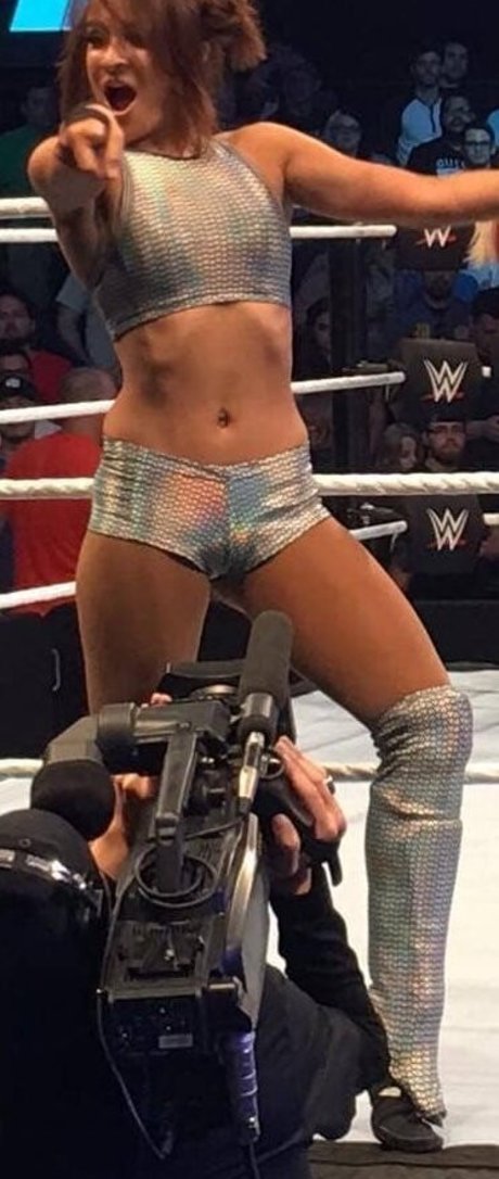 Dakota Kai exclusive model galleries
