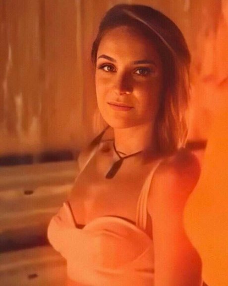 Dakota Kai hd pornstar picture