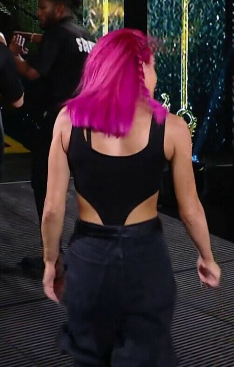 Dakota Kai xxx model pics