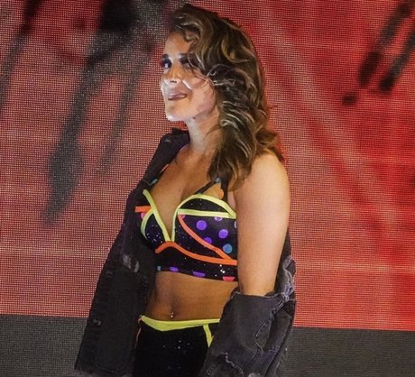 Dakota Kai model naked images