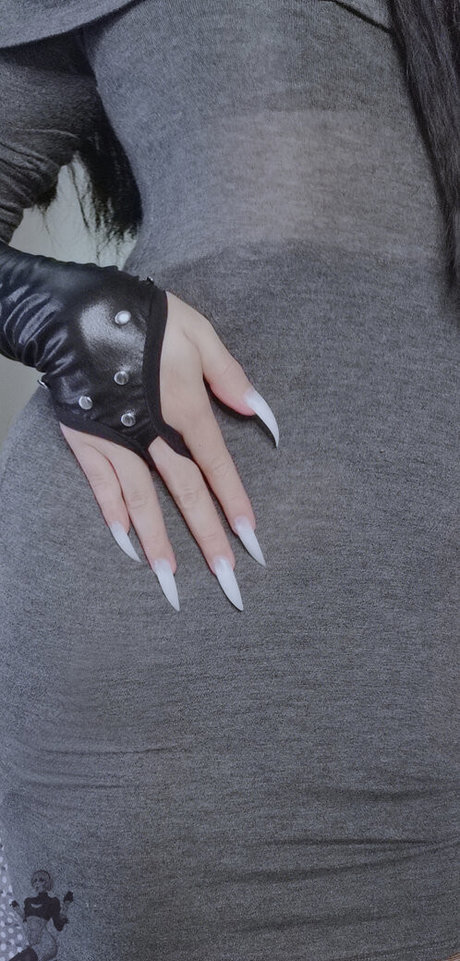 DarkWaifuTrap star nude image