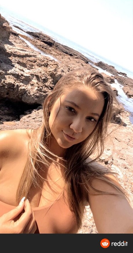 Lexi Love hot model galleries