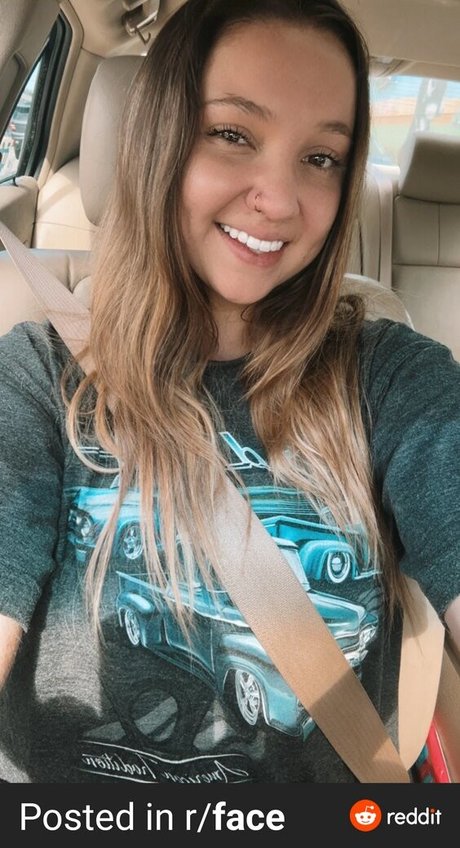 Lexi Love model free img