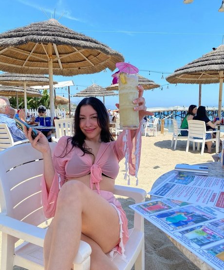 Bianca Sotelo star pretty pic