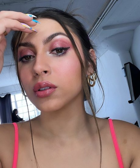 Alondra Delgado star beautiful images