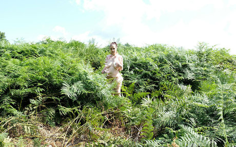 annemarieontour exclusive actress photos