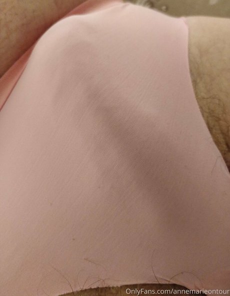 annemarieontour art star picture