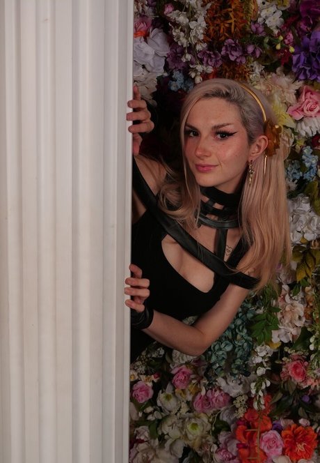 Busy B ASMR star sex pics