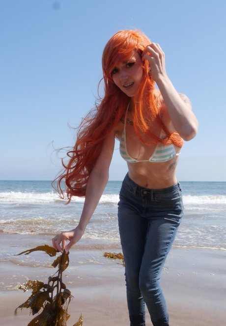 Busy B ASMR model pretty photo