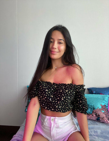 emilyortiz free sexy star img