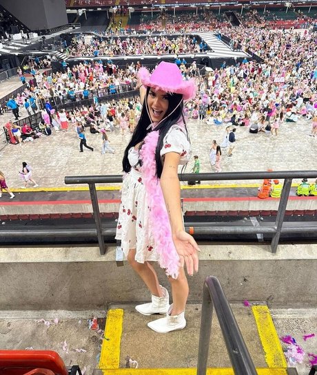 Olivia Forsbrook hd model image