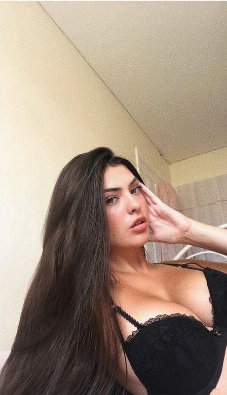 Olivia Forsbrook model hot image