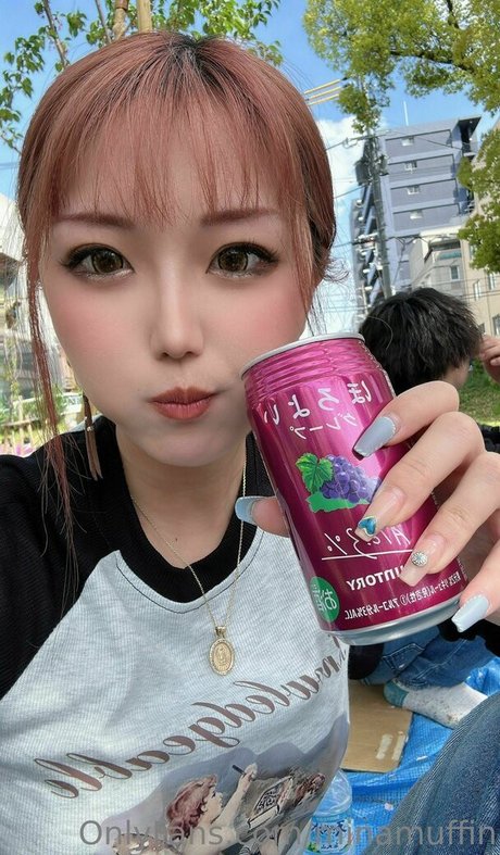 minamuffin art actress archive