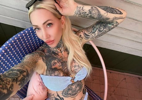 parisvipervip erotic star picture